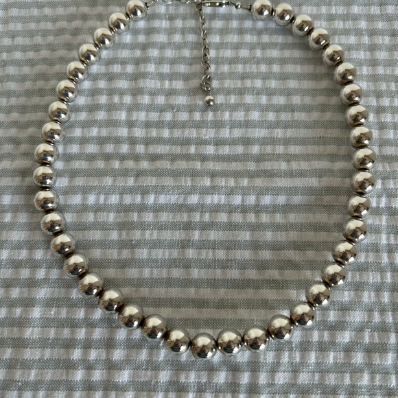 Vintage silver-plated round bead necklace - Picture 2 of 6